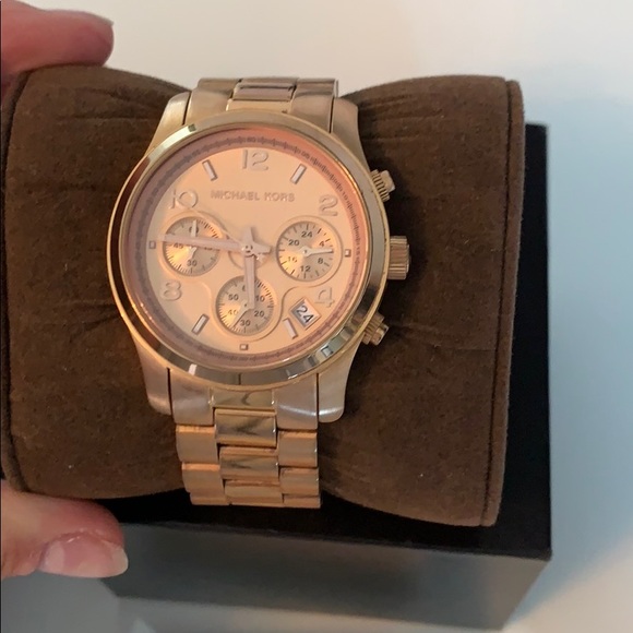 Michael Kors Jewelry - Rose Gold Michael Kors Watch